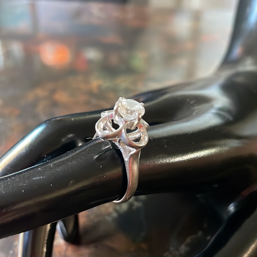 🌞 Vintage solitaire silver ring
